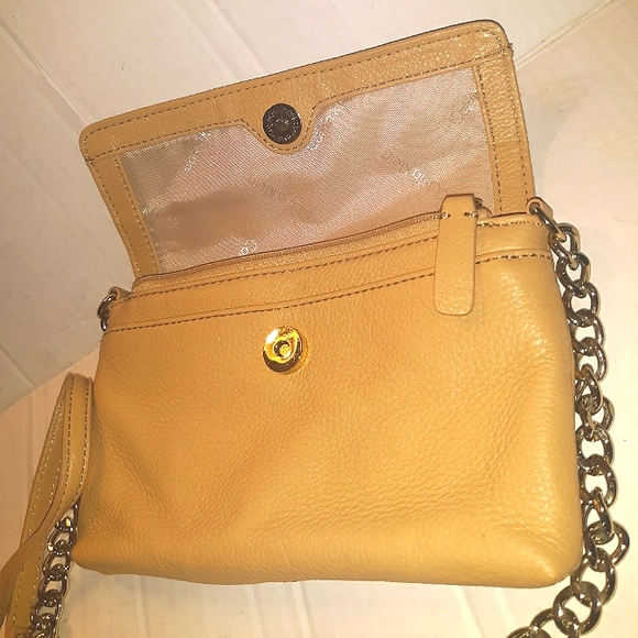 Brand New-CALVIN KLEIN small Chain Crossbody B - Picture 10 of 16